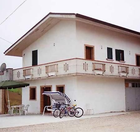 Agriturismo Il Vecchio Carro Campli Dış mekan fotoğraf