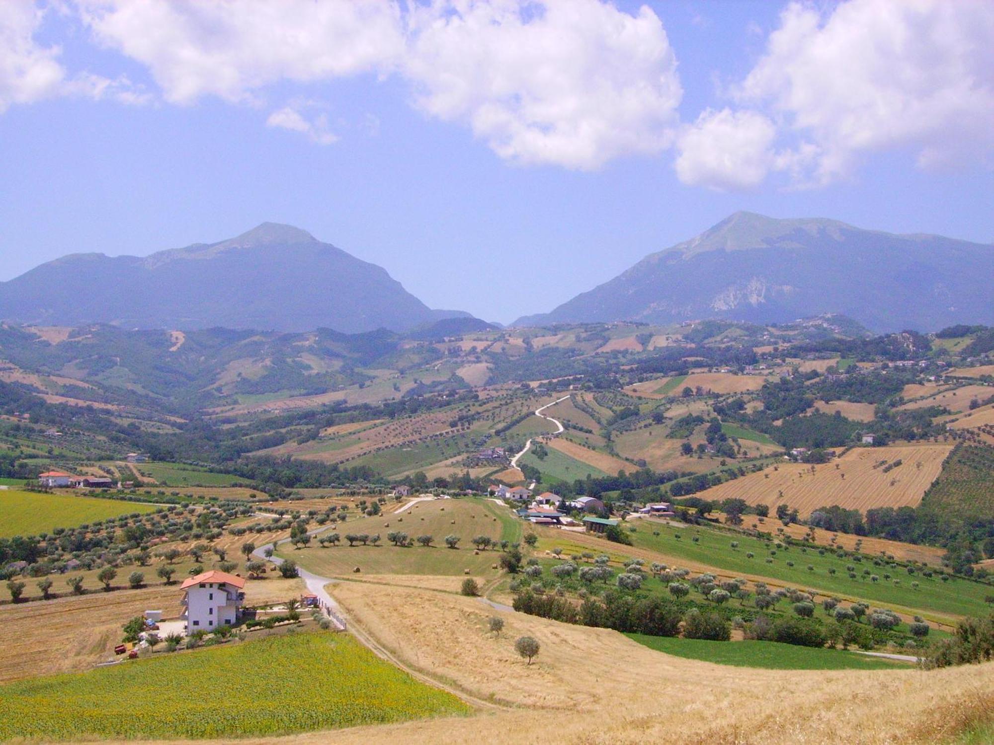 Agriturismo Il Vecchio Carro Campli Dış mekan fotoğraf
